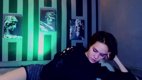 onaloon online show from February 20, 4:11 am