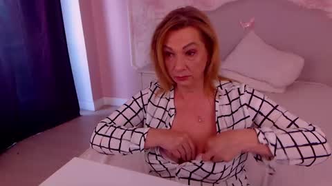 Nicole online show from March 7, 5:51 am