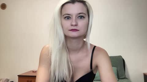 Onika online show from September 26, 9:12 pm