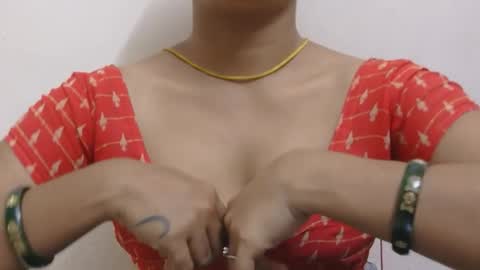 Honey online show from May 2, 3:26 pm