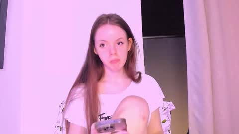 only_sarah1 online show from October 2, 12:04 am