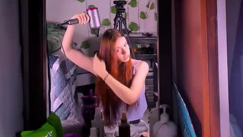 only_sarah1 online show from January 14, 10:04 pm