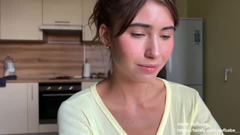 Helen online show from September 24, 3:00 pm