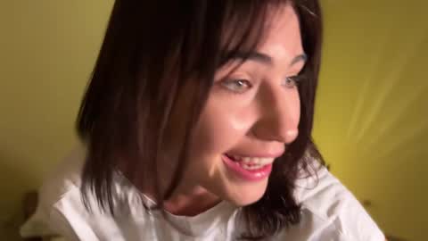 Helen online show from March 12, 6:32 pm