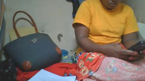 ornettee online show from November 14, 6:13 am