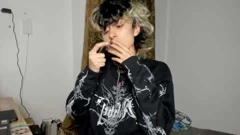 Otto 3 online show from January 28, 4:50 am