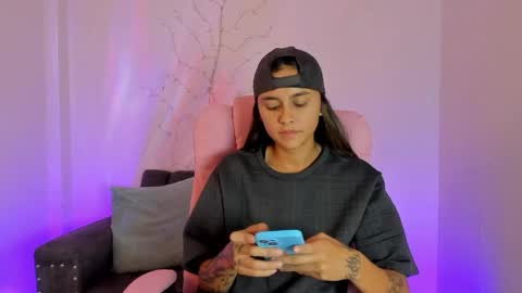 Owen foxx online show from April 29, 2:15 am