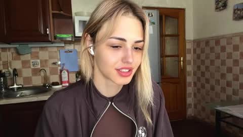 Eva online show from June 8, 5:52 am