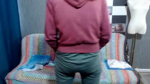 Ella online show from April 9, 7:47 am