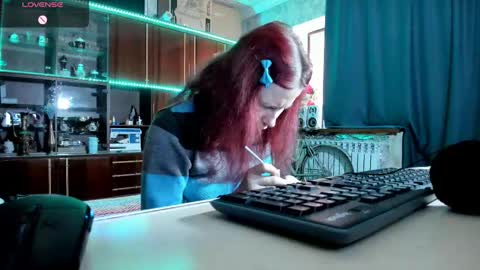 Ella online show from February 20, 7:01 am