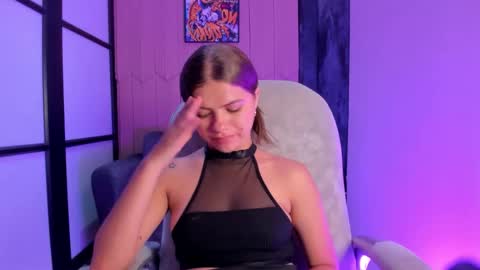 Paige online show from March 4, 9:32 pm