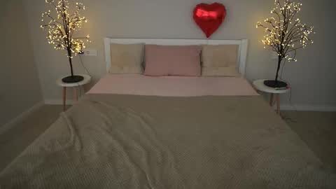 Paige online show from October 16, 11:24 am