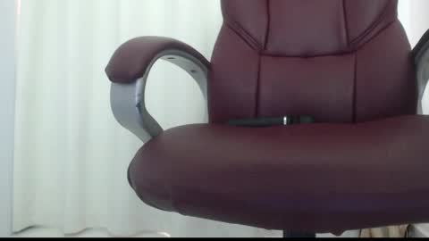 paiper online show from March 28, 7:13 pm