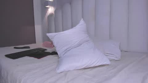 pamela online show from November 26, 10:55 pm