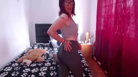 Pamela Jagger online show from March 11, 1:45 pm