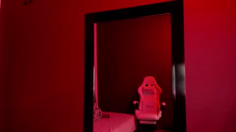  P A M  online show from December 2, 4:14 am