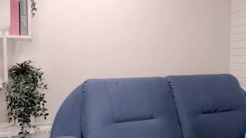 pamilarakestraw online show from September 19, 6:51 pm