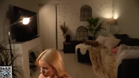 Kristina Kriss online show from March 12, 6:10 pm