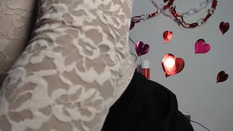 Paola Lyon online show from February 14, 7:23 pm