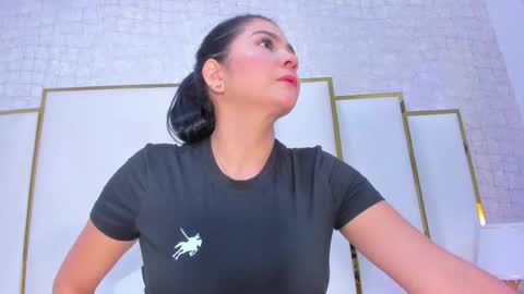 Paola  online show from November 4, 11:26 am