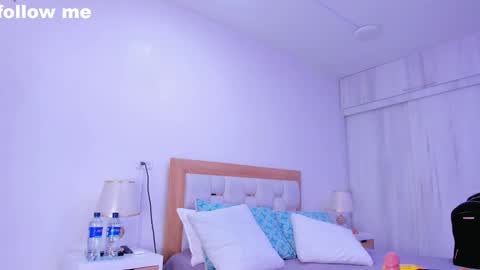 Paola  online show from February 27, 7:47 pm