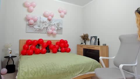 Melena online show from February 14, 9:00 am