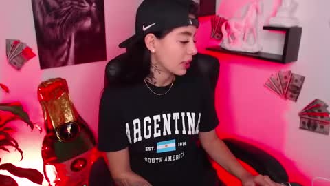 Paris D angelo online show from December 8, 12:40 am