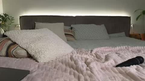 Anna online show from October 9, 7:18 pm