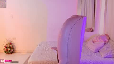 Sofa online show from September 20, 4:55 am