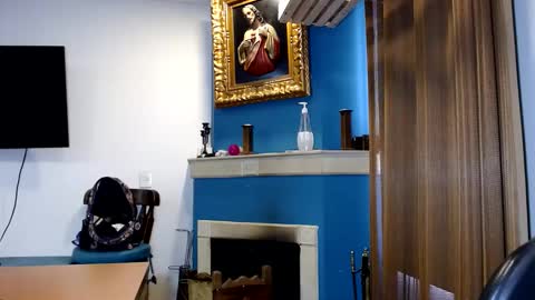 PAULA online show from January 21, 7:50 pm