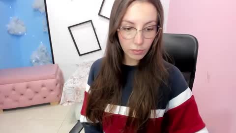 paula_miler1 online show from October 14, 2:52 pm