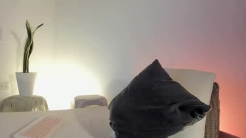 Paula perez - online show from September 23, 3:48 am