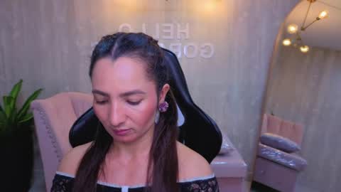 Paulette online show from May 20, 8:39 pm