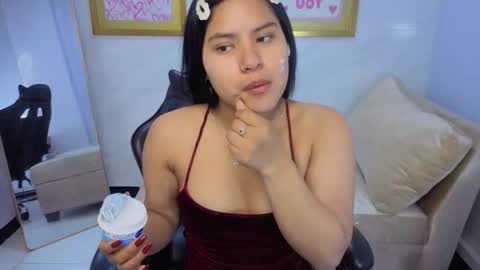 Live 800am 200pm COLOMBIAN HOUR online show from January 13, 1:04 pm