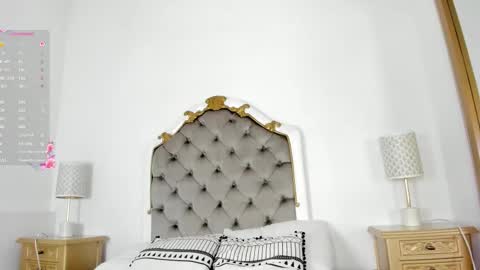 paulina lux online show from March 12, 8:44 pm