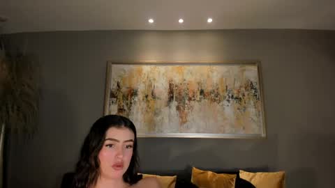 Paulina Santos  online show from April 18, 8:09 pm