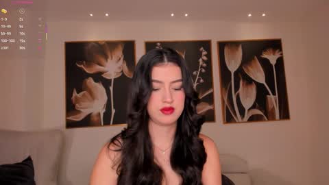 Paulina Santos  online show from November 5, 7:52 pm