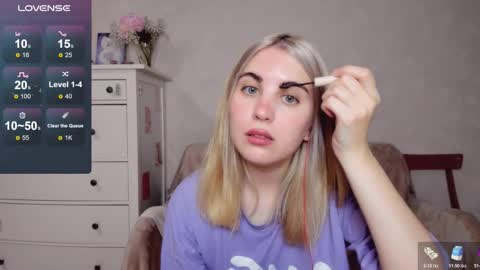 Allisses online show from October 20, 11:02 am