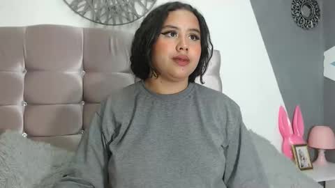 Payton online show from December 11, 1:17 pm