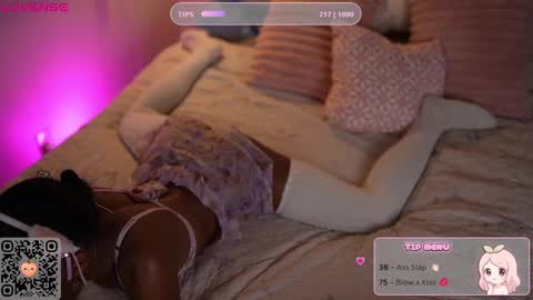 peachypeachgirl online show from October 16, 4:53 pm