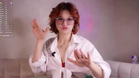 Lily online show from September 28, 1:45 am