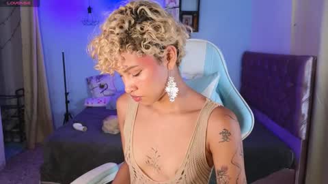 peggy-funn online show from January 12, 11:26 pm