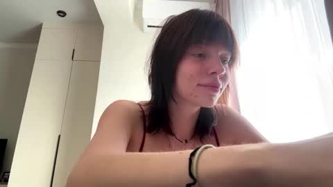 Lolly online show from November 17, 8:15 am