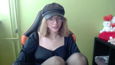 Penny online show from February 25, 9:08 am