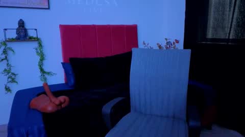 pequitasmedusa9 online show from October 24, 6:37 pm