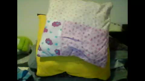 perlita070822 online show from February 22, 4:29 am