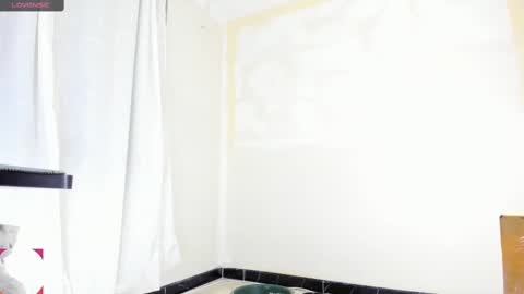 persefone__xxx online show from February 27, 11:26 pm