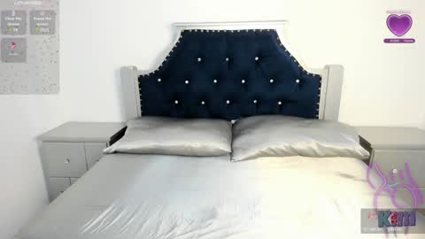 Kimberly online show from December 2, 10:32 pm