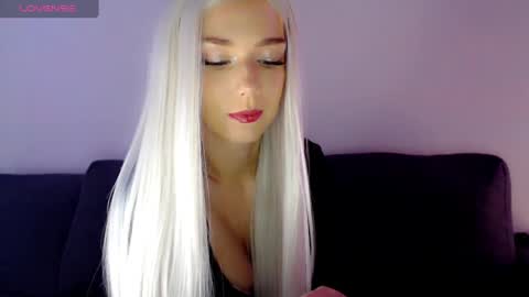 Isabella online show from December 29, 10:23 am