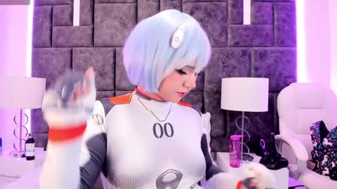 Im Rosse but u can call me Rossie or Rosita . online show from January 24, 11:12 pm